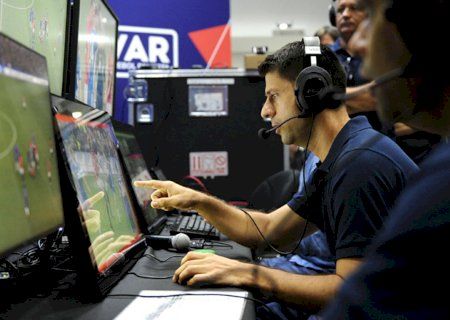FPF planeja mudanças no VAR e uso da tecnologia em todo o Paulistão no futuro