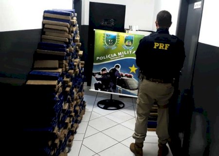 PRF e PM apreendem 581 Kg de maconha em Camapuã (MS)
