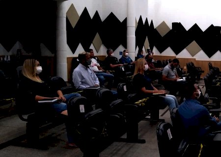 Presidente do SAAE, apresenta relatório de gestão e metas aos vereadores