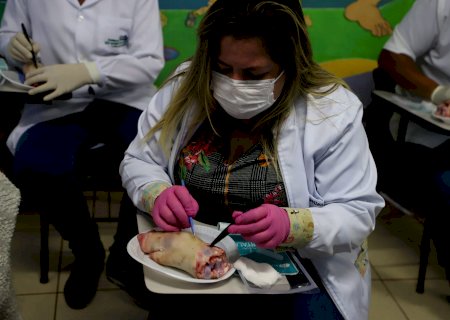 Prefeitura capacita profissionais da Saúde com curso de feridas e coberturas