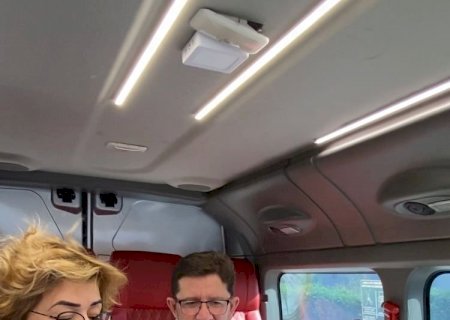 Casal equipa Van com estúdio móvel de podcast e vai percorrer o MS, produzindo conteúdo