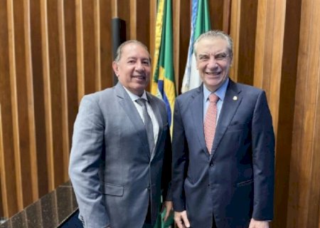 Gerson Claro assume a presidência e nova Mesa Diretora inicia trabalhos